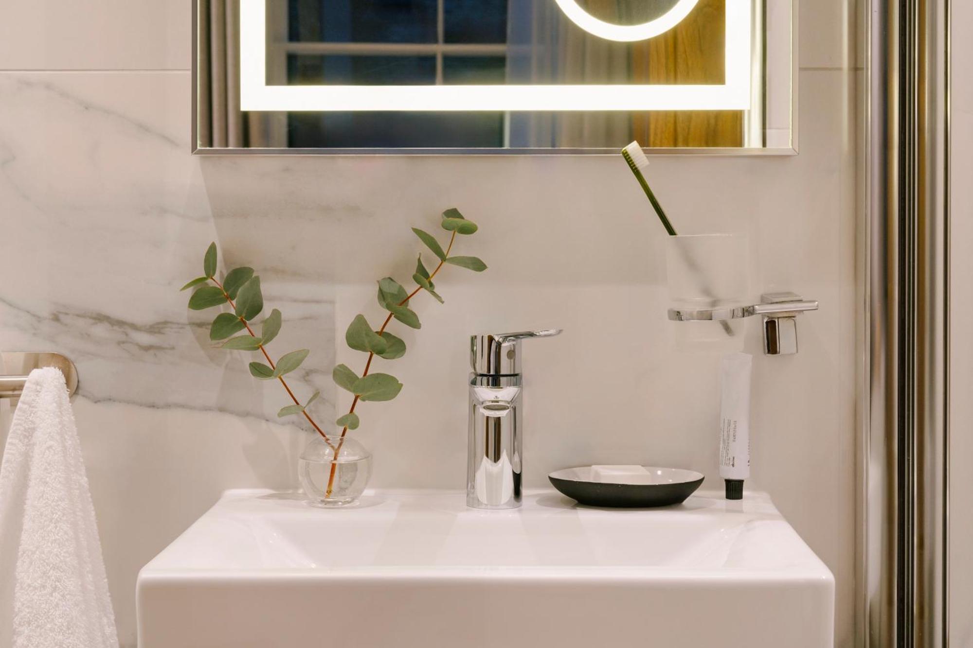 Sonder The Voyage Hotel Londen Buitenkant foto